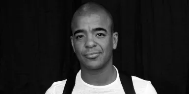 Умер музыкант Эрик Морилло, автор песни I Like To Move It