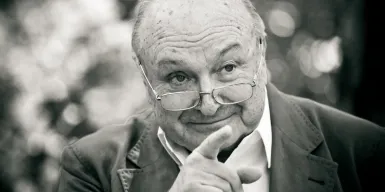 Похороны сатирика Жванецкого прошли на Новодевичьем кладбище