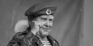 На 96 году жизни скончался старейший десантник России Георгий Ивкин