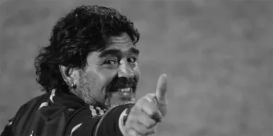 Умер легендарный футболист Диего Марадона