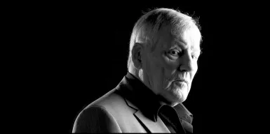 Умер британский писатель Джек Хиггинс