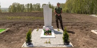 В Новосибирске прошел конкурс по украшению могил