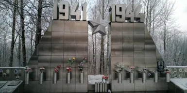 Останки 576 красноармейцев захоронили на Синявинских высотах