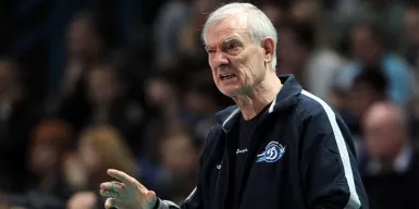 Скончался Владимир Кузюткин, бывший тренер женской сборной России по волейболу