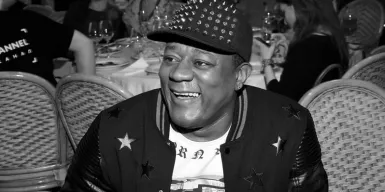 Умер российский певец Пьер Нарцисс