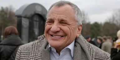 В Санкт-Петербурге открыли памятник режиссеру и актеру Рудольфу Фурманову