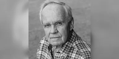 Умер обладатель Пулитцеровской премии Кормак Маккарти