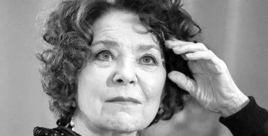 Умерла «Шурочка Азарова» Лариса Голубкина