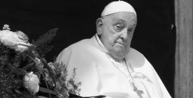 Ушёл первый Папа-иезуит: Франциск, вдохновитель мира и скромности