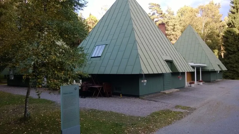 Центр посетителей на Лесном кладбище в Стокгольме