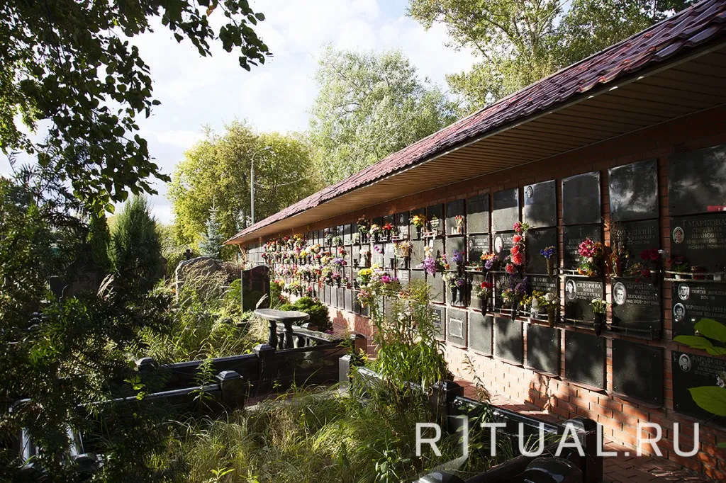 Колумбарий Алексеевского кладбища