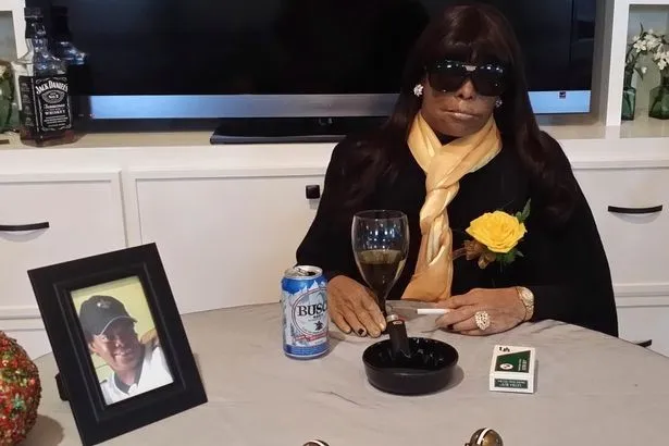 Стоячие и сидячие мертвецы