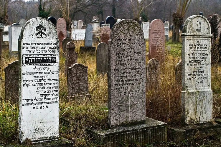 Еврейские кладбища Будапешта
