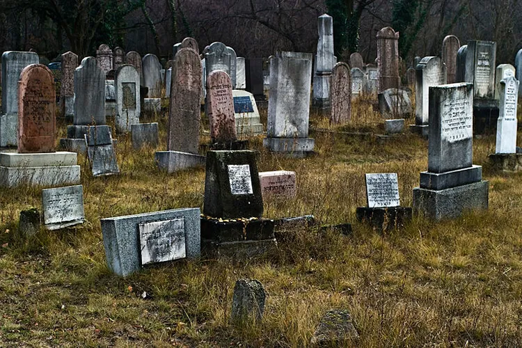 Еврейские кладбища Будапешта