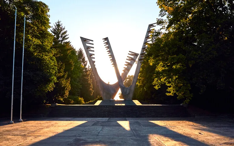 Центральное Кладбище (Польша)