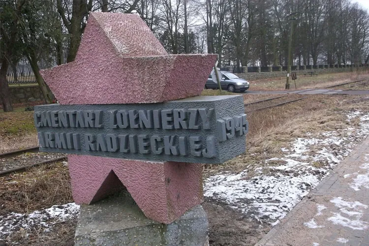 Мемориал солдатам Советской армии в Бранево