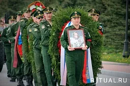 Космонавт Виктор Горбатко погребен на ФВМК в Мытищах