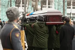 Городская ритуальная служба Ritual.ru организовала погребение легендарного хоккеиста Владимира Петрова на ФВМК_1