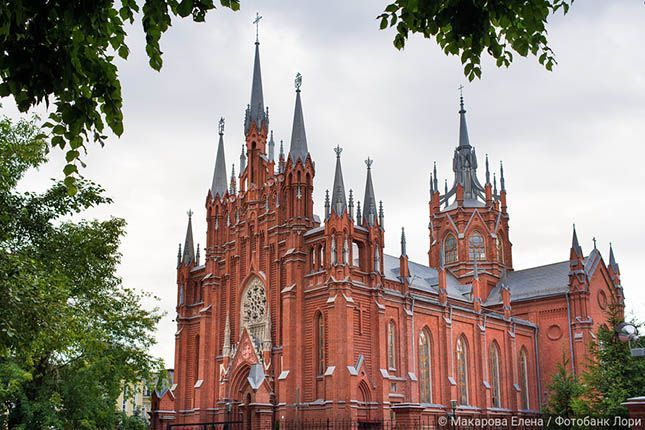 Католические храмы Москвы