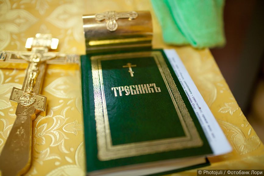 Нательные крестики умерших