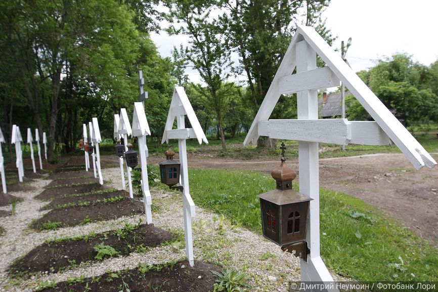Через какое время можно хоронить в одну и ту же могилу