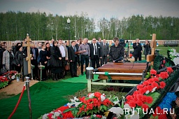 Космонавт Виктор Горбатко погребен на ФВМК в Мытищах