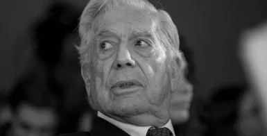 Ушел из жизни Марио Варгас Льоса (1936–2025)